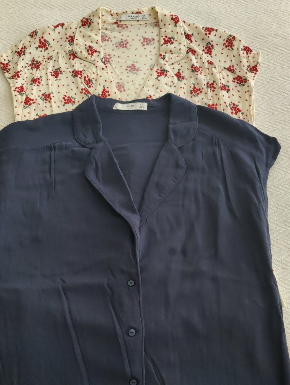 2/$20 Mango French Sleeve Blouse Size 4